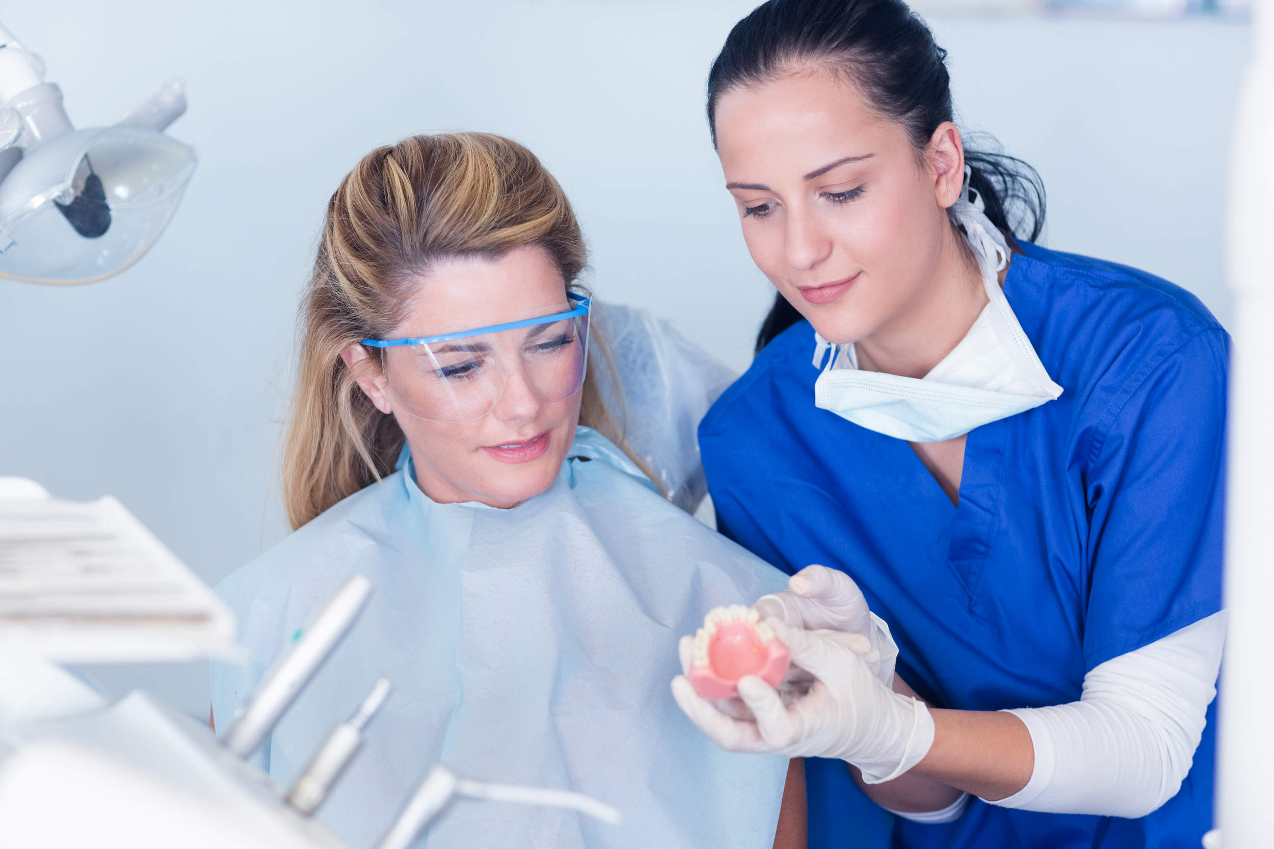 Holistic natural teeth cleaning in New York